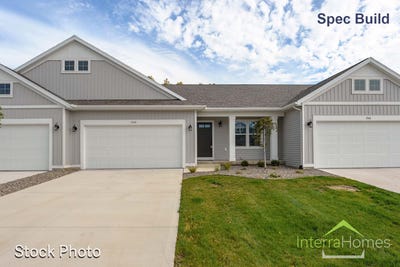 /international/us/1595-n-village-circle-kalamazoo-mi-110108751078/