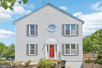 /international/us/739-arbor-court-warrenton-va-110109037493/