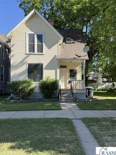 /international/us/110-van-brunt-street-mankato-mn-110108747093/