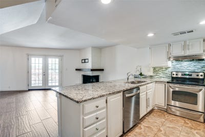 /international/us/438-yacht-club-drive-rockwall-tx-110100478797/