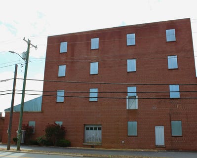 /international/us/526-8th-street-ne-hickory-nc-110101025176/
