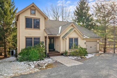 /international/us/405-vista-tannersville-pa-110100379888/