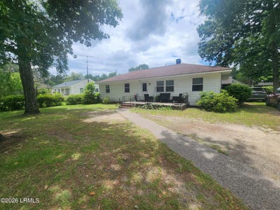 /international/us/1381-hagood-avenue-barnwell-sc-110108412568/