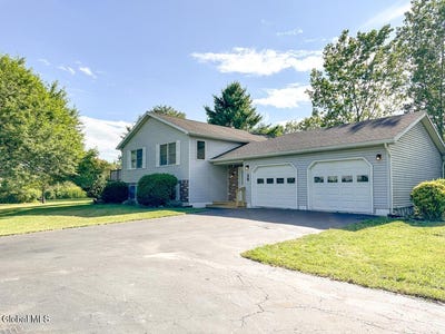 /international/us/30-green-acres-road-kingsbury-ny-110100811254/