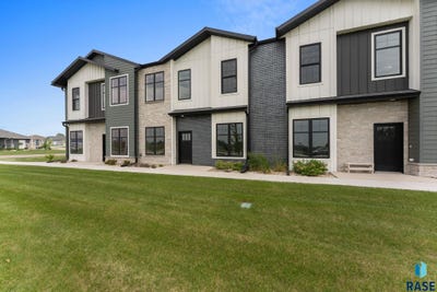 /international/us/102-n-bryggen-pl-sioux-falls-sd-110100324083/