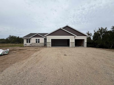 /international/us/3702-green-pastures-lane-weston-wi-110109196915/