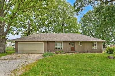 /international/us/400-n-dogwood-street-strafford-mo-110108346818/