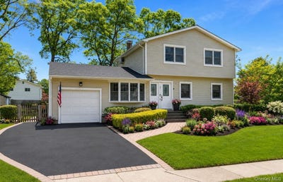 /international/us/46-39th-street-islip-ny-110108304326/