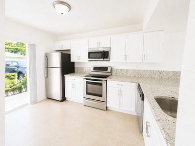 /international/us/887-crystal-lake-drive-pompano-beach-fl-110108424739/