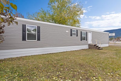 /international/us/809-9th-street-w-columbia-falls-mt-110103434567/