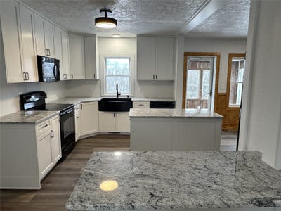 /international/us/3289-260th-street-orient-ia-110096570587/