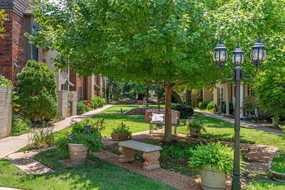 /international/us/7811-old-hickory-lane-oklahoma-city-ok-110109493080/