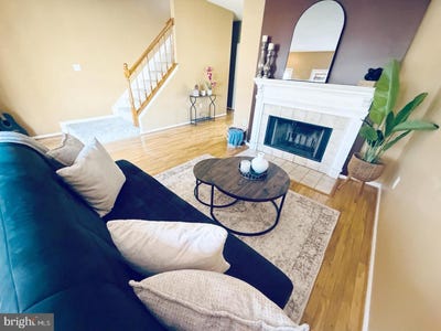 /international/us/12150-wedgeway-court-fairfax-va-110108724064/