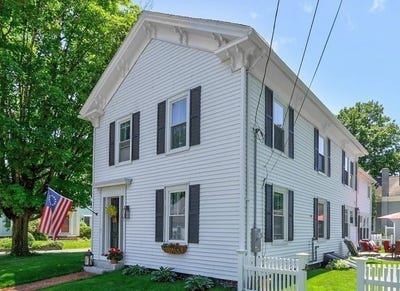 /international/us/11-high-st-west-brookfield-ma-110108713455/