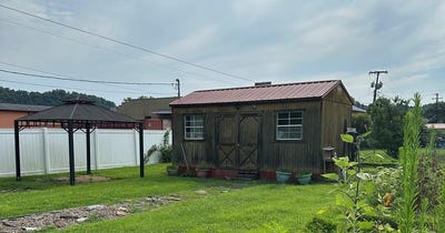 /international/us/512-8th-street-paintsville-ky-110101041759/
