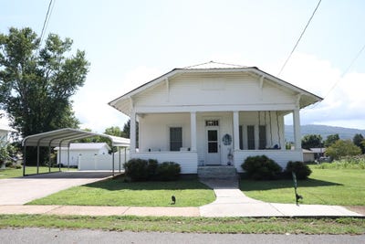 /international/us/188-howard-street-pikeville-tn-110101013763/