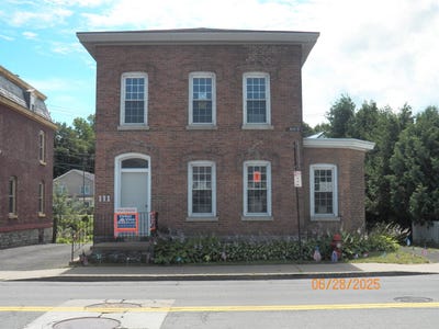/international/us/111-west-main-street-canajoharie-ny-110077156567/