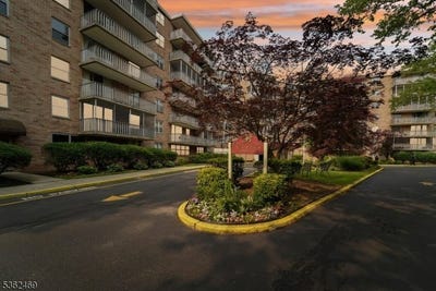 /international/us/530-valley-road-montclair-twp-nj-110100333916/