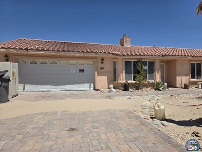 /international/us/2326-corvair-st-salton-city-ca-110107953373/
