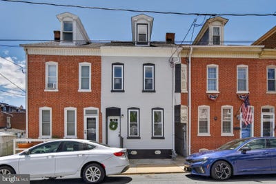 /international/us/118-n-8th-street-columbia-pa-110108626294/