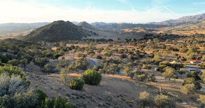 /international/us/0-rolling-oaks-lot-9-caliente-ca-110100596168/