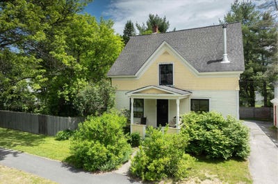 /international/us/7-academy-avenue-rockingham-vt-110108504750/