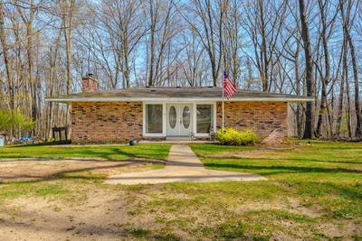 /international/us/35708-lakeway-gobles-mi-110099076981/