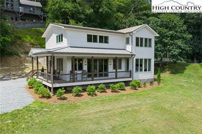 /international/us/2181-broadstone-road-banner-elk-nc-110101505294/