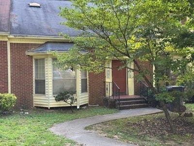 /international/us/7157-williamsburg-drive-riverdale-ga-110108167899/