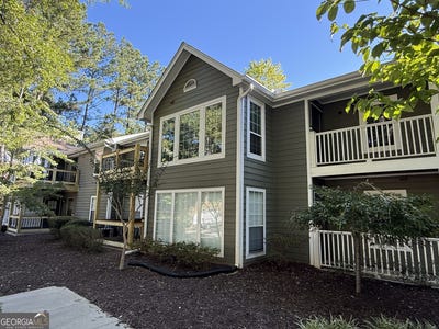 /international/us/515-berkeley-woods-drive-duluth-ga-110119361843/
