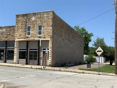 /international/us/102-e-jacksboro-street-chico-tx-110100839408/