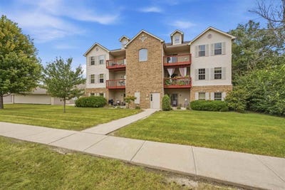 /international/us/1080-rachael-st-northliberty-ia-110110213829/