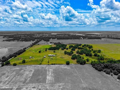 /international/us/3030-n-nursery-road-zolfo-springs-fl-110108229675/