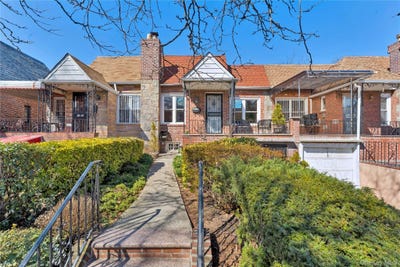 /international/us/85-71-67th-avenue-rego-park-ny-110106558236/