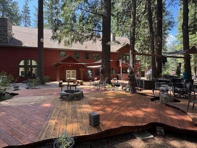 /international/us/4025-summit-drive-mt-shasta-ca-110096576866/