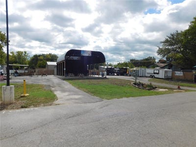 /international/us/202b-e-cleveland-street-prairie-grove-ar-110120654804/
