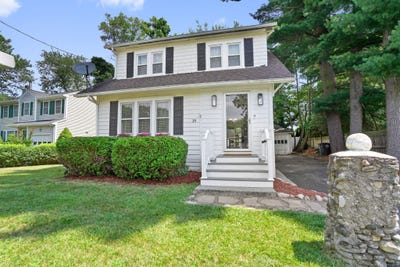 /international/us/19-raycroft-street-milford-ct-110101231248/?lang=en