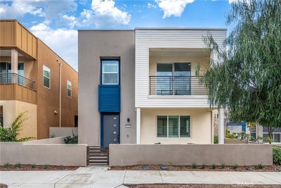 /international/us/446-chorus-irvine-ca-110106977540/