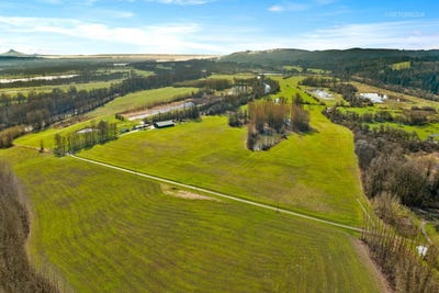 /international/us/34521-big-meadow-lane-deer-island-or-110098396234/