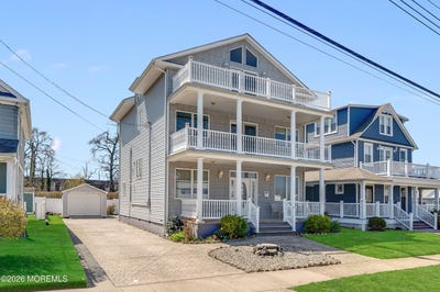 /international/us/827-13th-avenue-belmar-nj-110107282868/