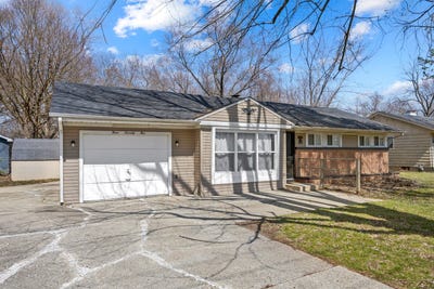 /international/us/375-douglas-road-batavia-il-110106932861/