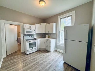 /international/us/84-saratoga-ave-waterford-ny-110107736278/
