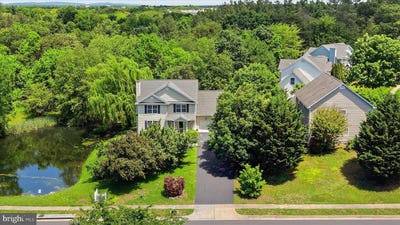 /international/us/219-bentley-avenue-winchester-va-110108339756/
