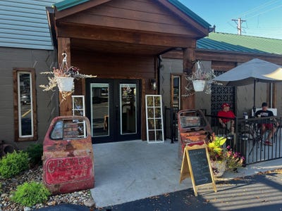 /international/us/15945-us-highway-160-forsyth-mo-110108026362/