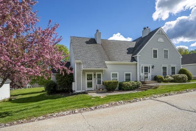 /international/us/27-b-apple-tree-drive-goffstown-nh-110108018620/