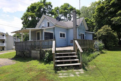 /international/us/406-spring-street-three-rivers-mi-110100967869/