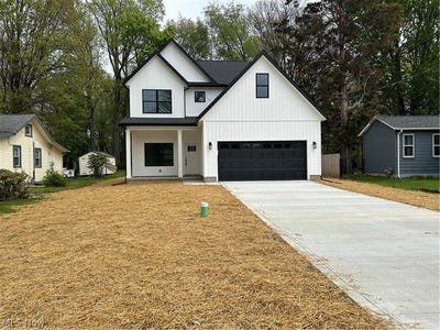 /international/us/5595-walnut-street-mentor-on-the-lake-oh-110106345556/