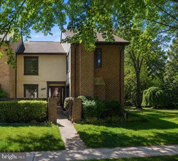 /international/us/9801-dairyton-court-gaithersburg-md-110108546768/