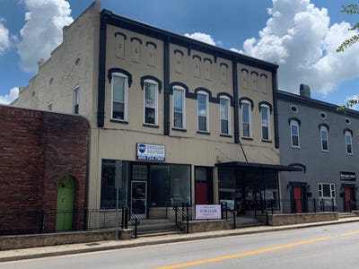 /international/us/108-n-main-street-nicholasville-ky-110101727918/