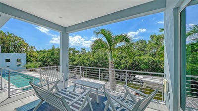 /international/us/705-jungle-queen-way-longboat-key-fl-110108681126/